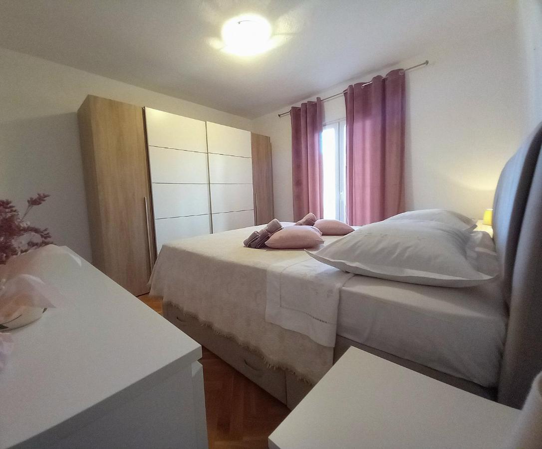 Apartman P&M Makarska Exteriör bild